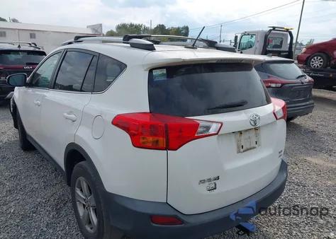 2015 Toyota Rav4 Xle z USA, uszkodzony, nr VIN 2T3RFREV1FW363927